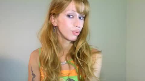 Yolanda online show from September 2025 09:04:02 PM