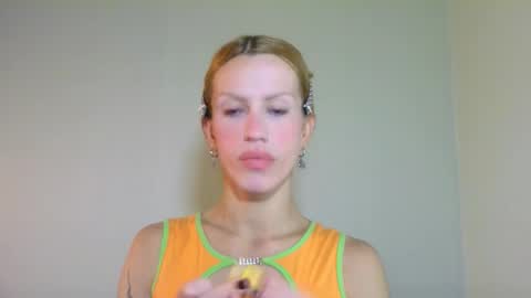 Yolanda online show from October 2025 07:12:02 PM