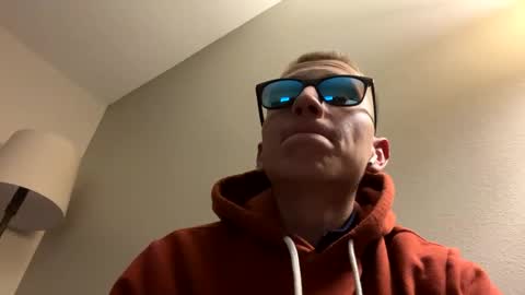 Snapshot of thedondom69 chatting on December 2024 03:32:01 AM thedondom69 online show from December 2024 03:32:01 AM