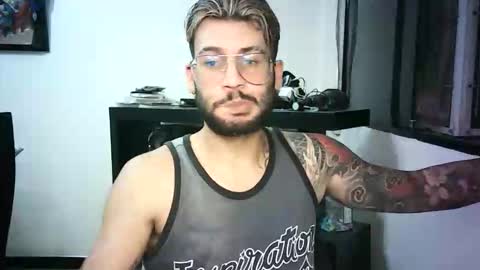 Snapshot of thedragonboyxxx chatting on April 2026 04:57:01 AM thedragonboyxxx online show from April 2026 04:57:01 AM