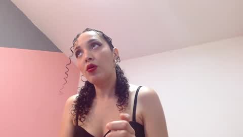 Snapshot of thefockers69 chatting on February 2025 04:05:01 AM Eros y Psique online show from February 2025 04:05:01 AM