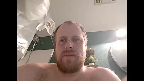 Snapshot of thehammerxx chatting on November 2025 11:42:02 AM thehammerxx online show from November 2025 11:42:02 AM