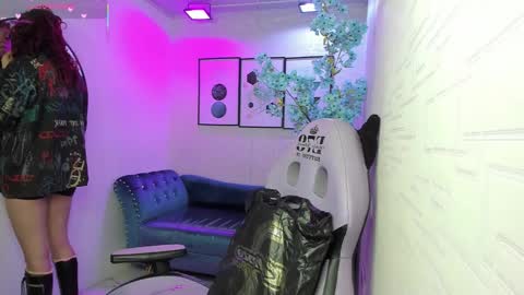 Theia  online show from January 2026 12:18:02 PM