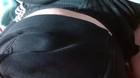 Liam online show from April 2026 09:48:01 PM