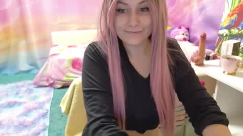 Snapshot of thelaylarose chatting on September 2025 02:56:02 AM Layla Rose online show from September 2025 02:56:02 AM