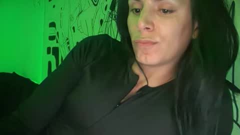 Lucy Lucy online show from November 2025 02:22:01 AM