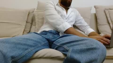 TheMonarchGoat online show from September 2025 01:27:01 AM