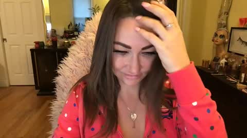 Snapshot of themrsnelson chatting on December 2024 07:50:02 PM Cach Nelson online show from December 2024 07:50:02 PM