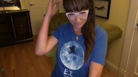 Snapshot of themrsnelson chatting on October 2025 09:43:02 AM Cach Nelson online show from October 2025 09:43:02 AM