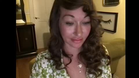 Snapshot of themrsnelson chatting on October 2025 08:11:02 AM Cach Nelson online show from October 2025 08:11:02 AM