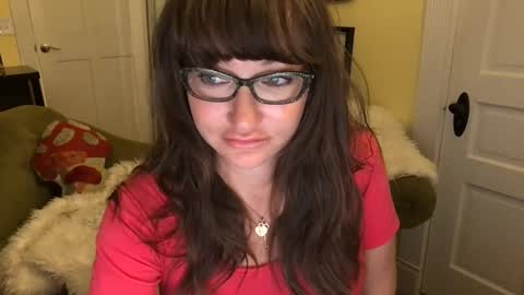 Snapshot of themrsnelson chatting on November 2025 07:42:02 AM Cach Nelson online show from November 2025 07:42:02 AM