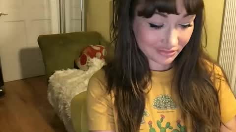 Snapshot of themrsnelson chatting on November 2025 08:53:02 AM Cach Nelson online show from November 2025 08:53:02 AM