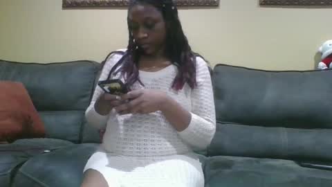 Snapshot of thenaturalgoddess chatting on December 2024 07:04:02 AM TheNaturalGoddess online show from December 2024 07:04:02 AM
