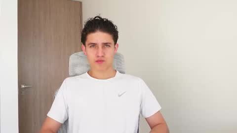 Snapshot of theohawke_ chatting on February 2025 01:37:02 PM THEO- MATEO online show from February 2025 01:37:02 PM