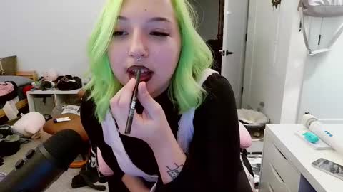 Snapshot of theolivianyx chatting on January 2025 05:50:01 AM Olivia Nyx online show from January 2025 05:50:01 AM