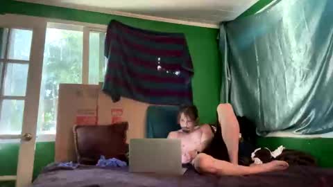 Snapshot of theonlyboi43ver chatting on November 2025 02:51:02 PM theonlyboi43ver online show from November 2025 02:51:02 PM