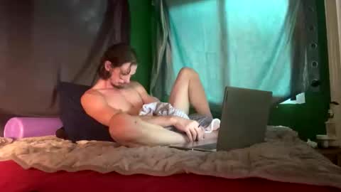 Snapshot of theonlyboi43ver chatting on November 2025 08:57:01 PM theonlyboi43ver online show from November 2025 08:57:01 PM