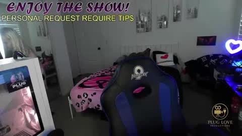 The Plug Love  Friends online show from December 2025 06:37:02 PM