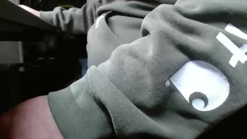 Snapshot of therayth chatting on January 2026 04:15:01 AM therayth online show from January 2026 04:15:01 AM