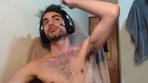 Santiago Enrique online show from February 2025 04:14:02 AM