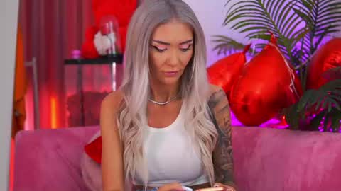 Snapshot of therealfallingangel chatting on July 2026 04:04:02 AM Deea online show from July 2026 04:04:02 AM
