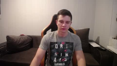 Snapshot of theroadtomars chatting on December 2024 02:45:02 AM Nick online show from December 2024 02:45:02 AM