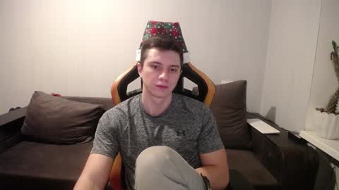 Snapshot of theroadtomars chatting on December 2024 09:17:02 PM Nick online show from December 2024 09:17:02 PM