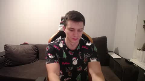 Snapshot of theroadtomars chatting on December 2024 12:48:02 AM Nick online show from December 2024 12:48:02 AM