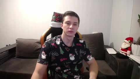 Snapshot of theroadtomars chatting on December 2024 06:16:02 PM Nick online show from December 2024 06:16:02 PM