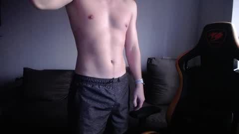 Snapshot of theroadtomars chatting on January 2025 05:43:02 AM Nick online show from January 2025 05:43:02 AM