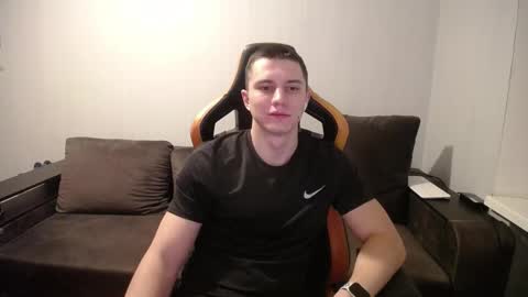 Snapshot of theroadtomars chatting on February 2025 01:11:02 AM Nick online show from February 2025 01:11:02 AM