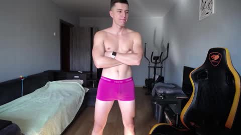 Snapshot of theroadtomars chatting on September 2025 06:24:01 AM Nick online show from September 2025 06:24:01 AM