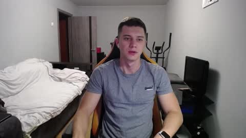 Snapshot of theroadtomars chatting on September 2025 04:42:01 PM Nick online show from September 2025 04:42:01 PM