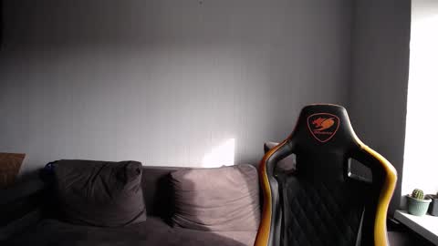 Snapshot of theroadtomars chatting on October 2025 07:17:01 AM Nick online show from October 2025 07:17:01 AM