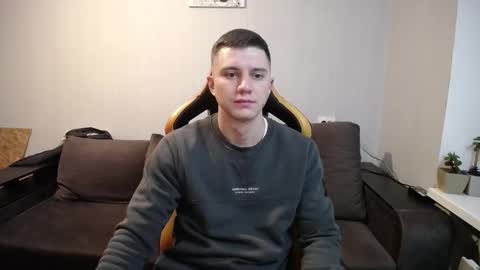 Snapshot of theroadtomars chatting on November 2025 09:15:02 PM Nick online show from November 2025 09:15:02 PM