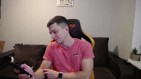 Snapshot of theroadtomars chatting on December 2025 02:15:01 PM Nick online show from December 2025 02:15:01 PM