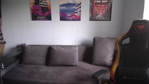 Snapshot of theroadtomars chatting on June 2026 10:02:02 AM Nick online show from June 2026 10:02:02 AM