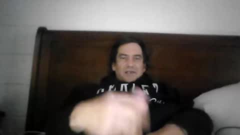 Snapshot of thestardad394997 chatting on April 2026 09:39:33 PM thestardad394997 online show from April 2026 09:39:33 PM