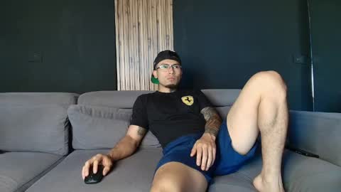 thestraightroom online show from April 2026 12:28:02 PM