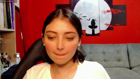 Snapshot of thesweethari chatting on January 2025 04:19:02 AM I dont do real meetings My bio online show from January 2025 04:19:02 AM