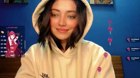 Snapshot of thesweethari chatting on December 2025 04:07:02 AM I dont do real meetings My bio online show from December 2025 04:07:02 AM