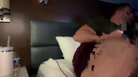 Snapshot of thetwolivecrew22 chatting on November 2025 10:01:02 AM The Wild Ones online show from November 2025 10:01:02 AM