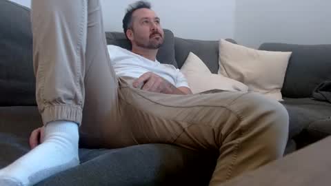 Snapshot of theuncutguy69 chatting on October 2025 07:33:01 PM theuncutguy69 online show from October 2025 07:33:01 PM