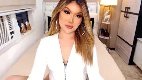 Snapshot of theunmarriedwife chatting on December 2024 12:30:02 AM ValerieAnderson online show from December 2024 12:30:02 AM