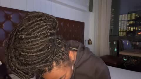 Sapphire the Vixen online show from February 2026 12:07:02 AM