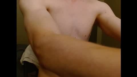 Snapshot of thez26 chatting on October 2025 10:47:01 PM B online show from October 2025 10:47:01 PM