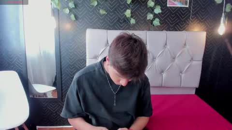 thiago online show from May 2026 08:06:02 PM