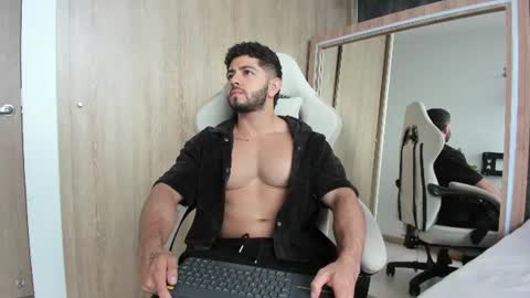 THIAGO online show from July 2026 10:23:02 PM