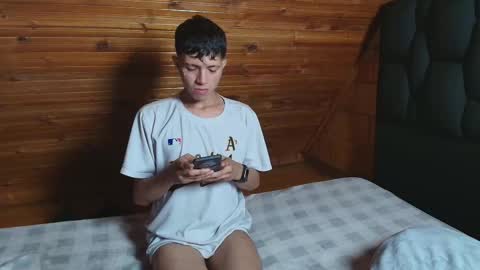 thiago_n_sam online show from November 2025 11:03:01 PM