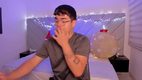 thiago_occonor online show from November 2025 01:58:02 AM